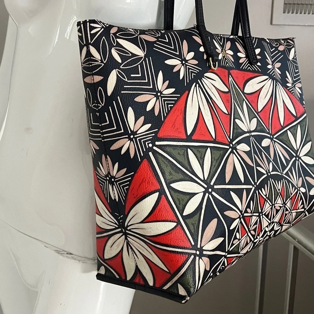 Tory Burch Large Prbbled PVC Shoulder Tote Bag